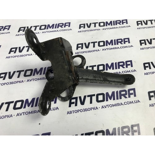 Кронштейн блока ABS VW Passat B6 2005-2010 3C2614235A